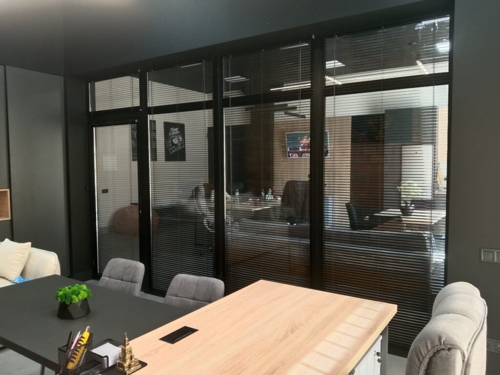 Горизонтальні Алюмінієві