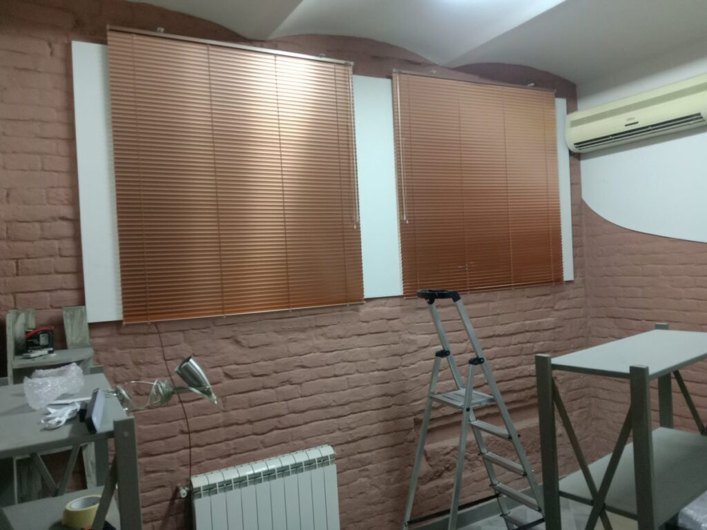 Горизонтальні Алюмінієві 25мм Чернівці